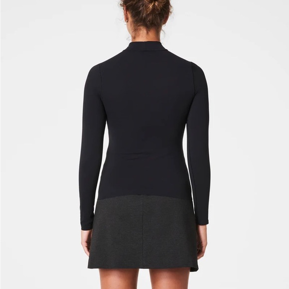 New SPANX Fit-To-You
Long Sleeve Mockneck Top - Picture 2 of 5
